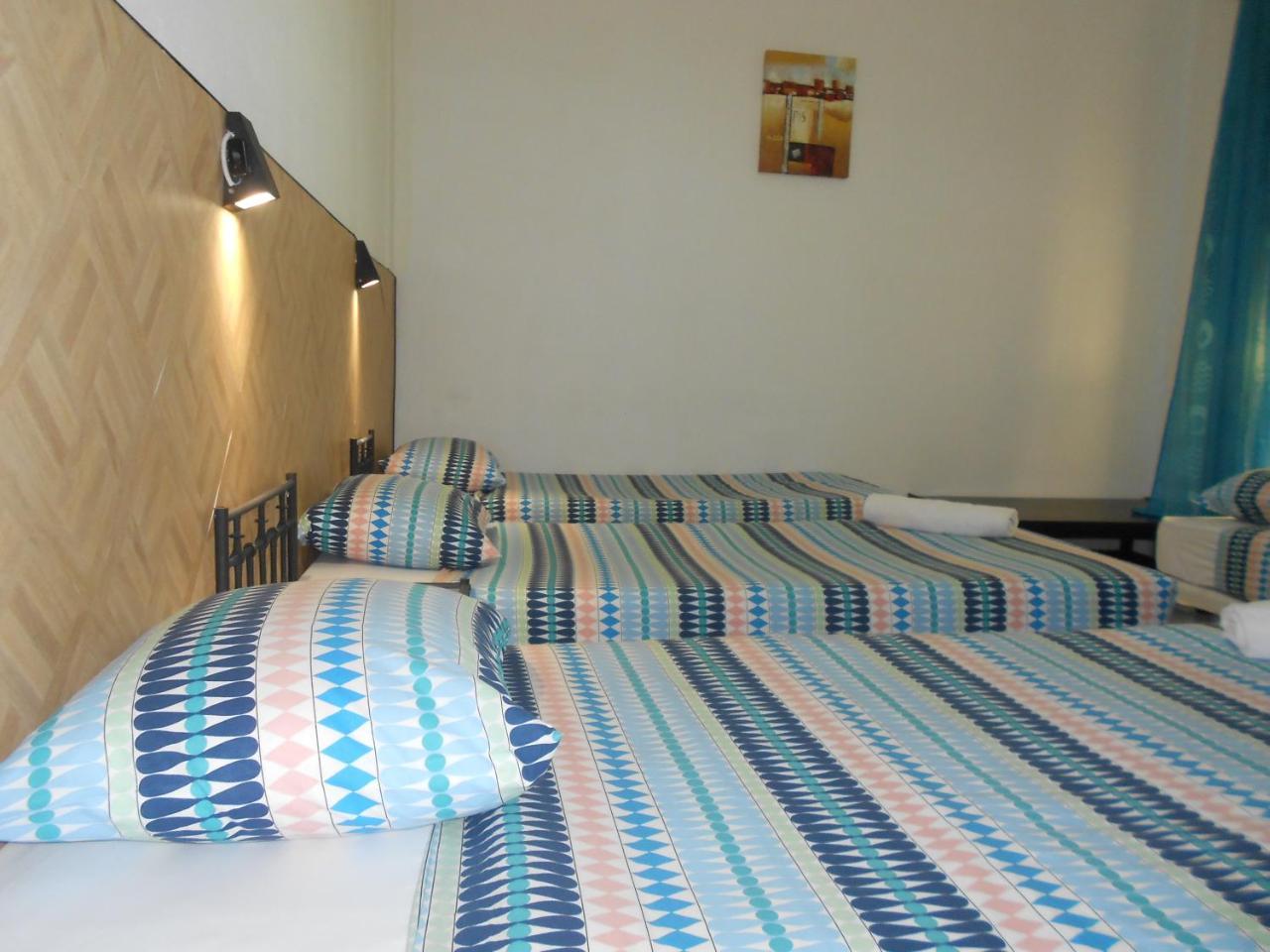 Crescent Albergue